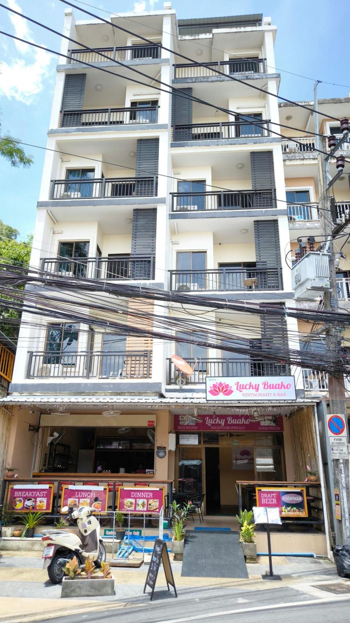 Lucky Buako Hotel Patong Exteriör bild